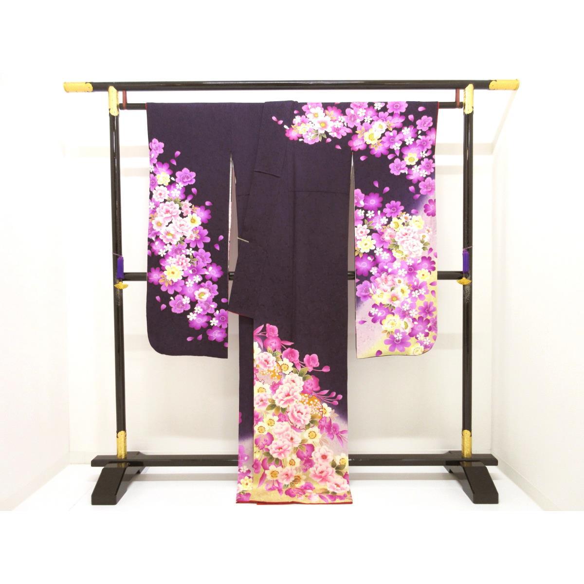 振袖　友禅加工　刺繍入りボカシ染