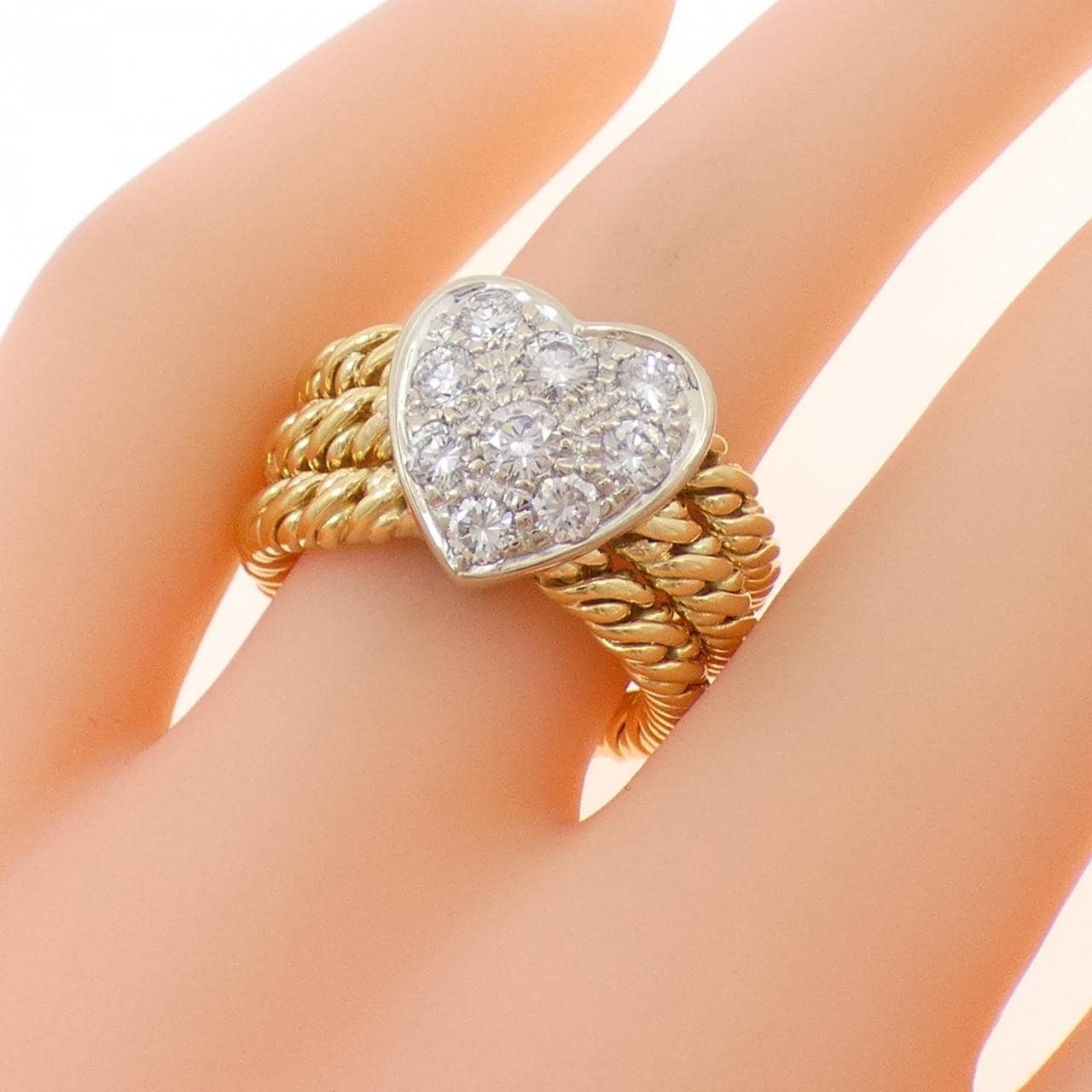 ポメラート ダイヤモンド リング