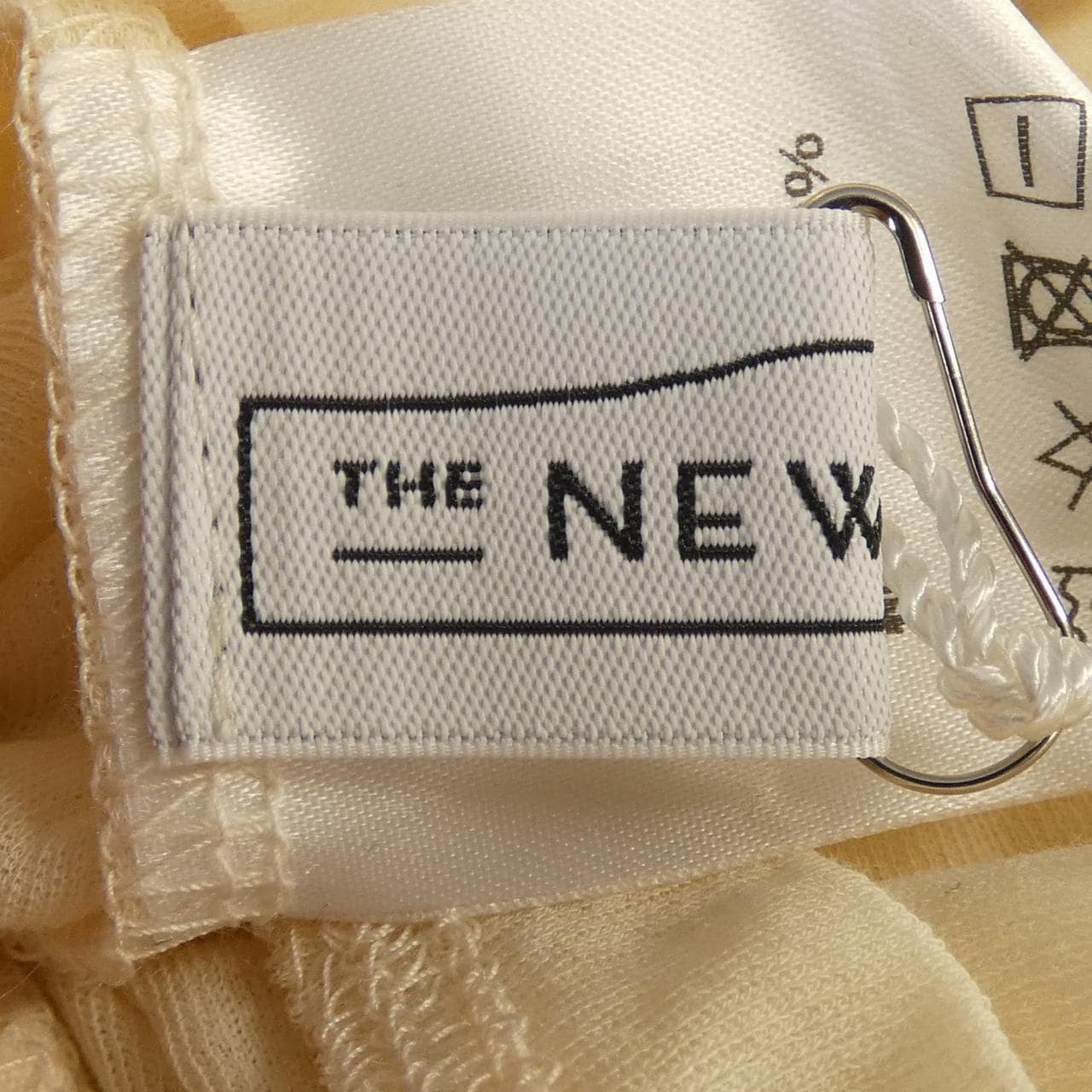 ザニューハウス THE NEWHOUSE トップス