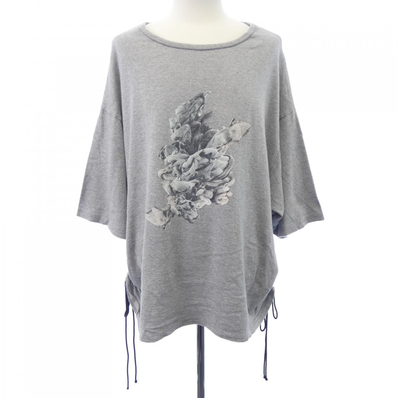 KAKUREMI Tシャツ