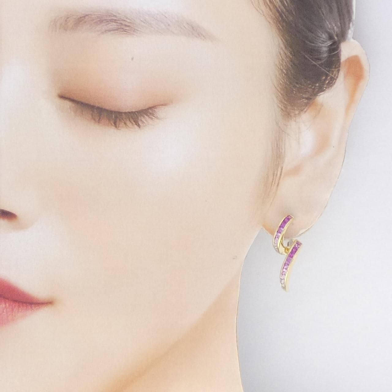 750YG サファイヤ ピアス 1.84CT