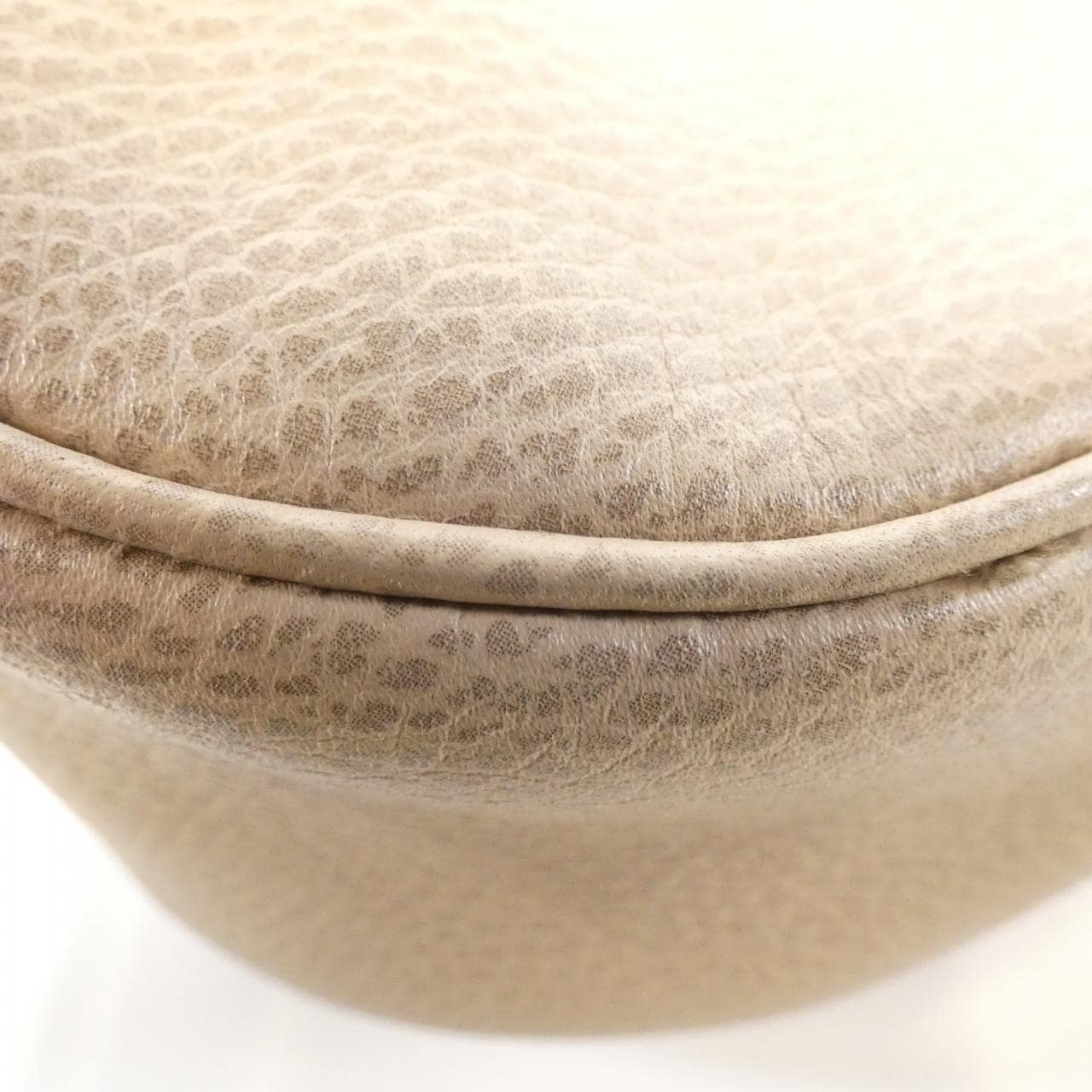 サルヴァトーレフェラガモ 21 A364 ショルダーバッグ