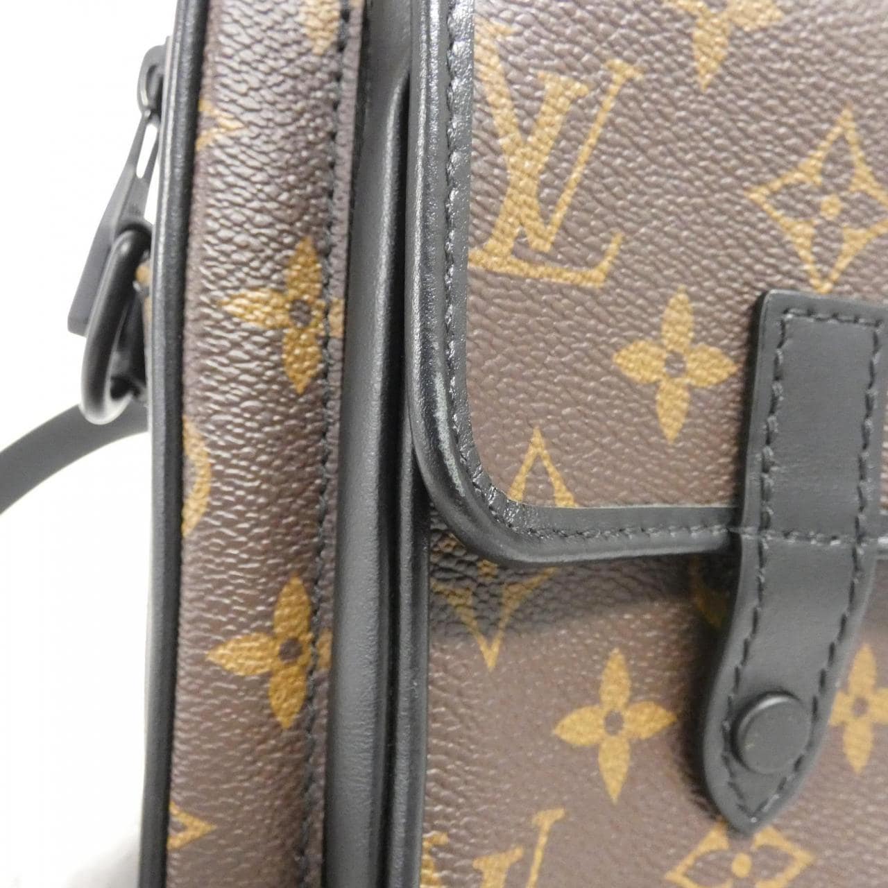 LOUIS VUITTON Monogram Macassar Christopher 穿戴式錢包 M69404 肩背包