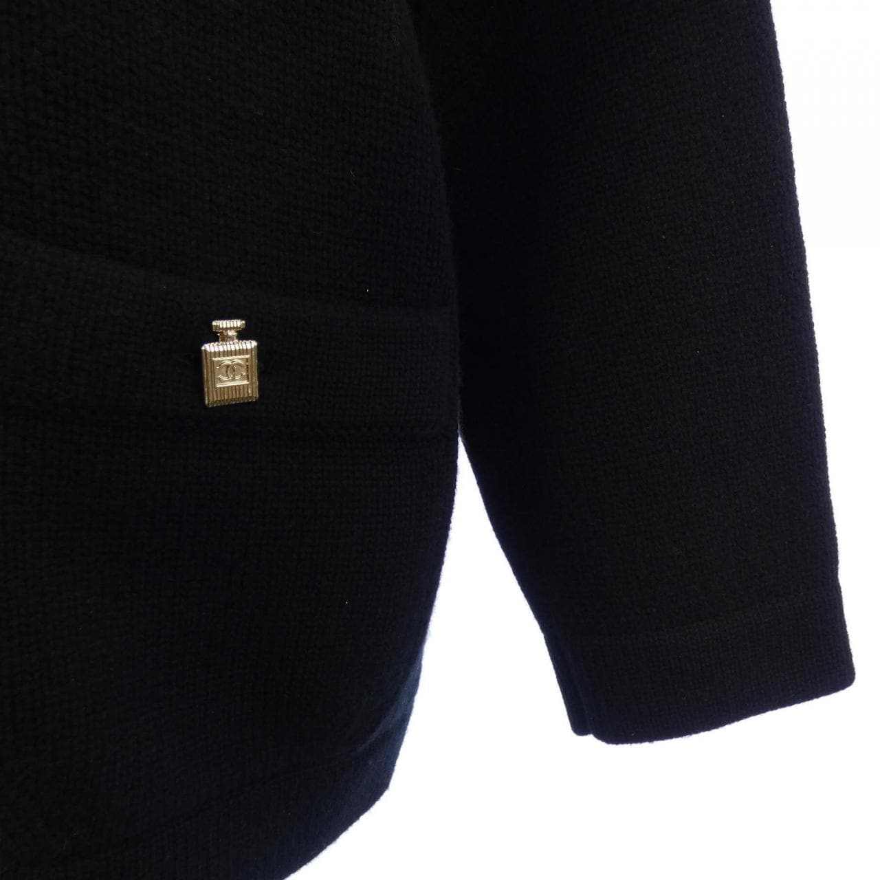 シャネル CHANEL P73554K10562 22B カーディガン