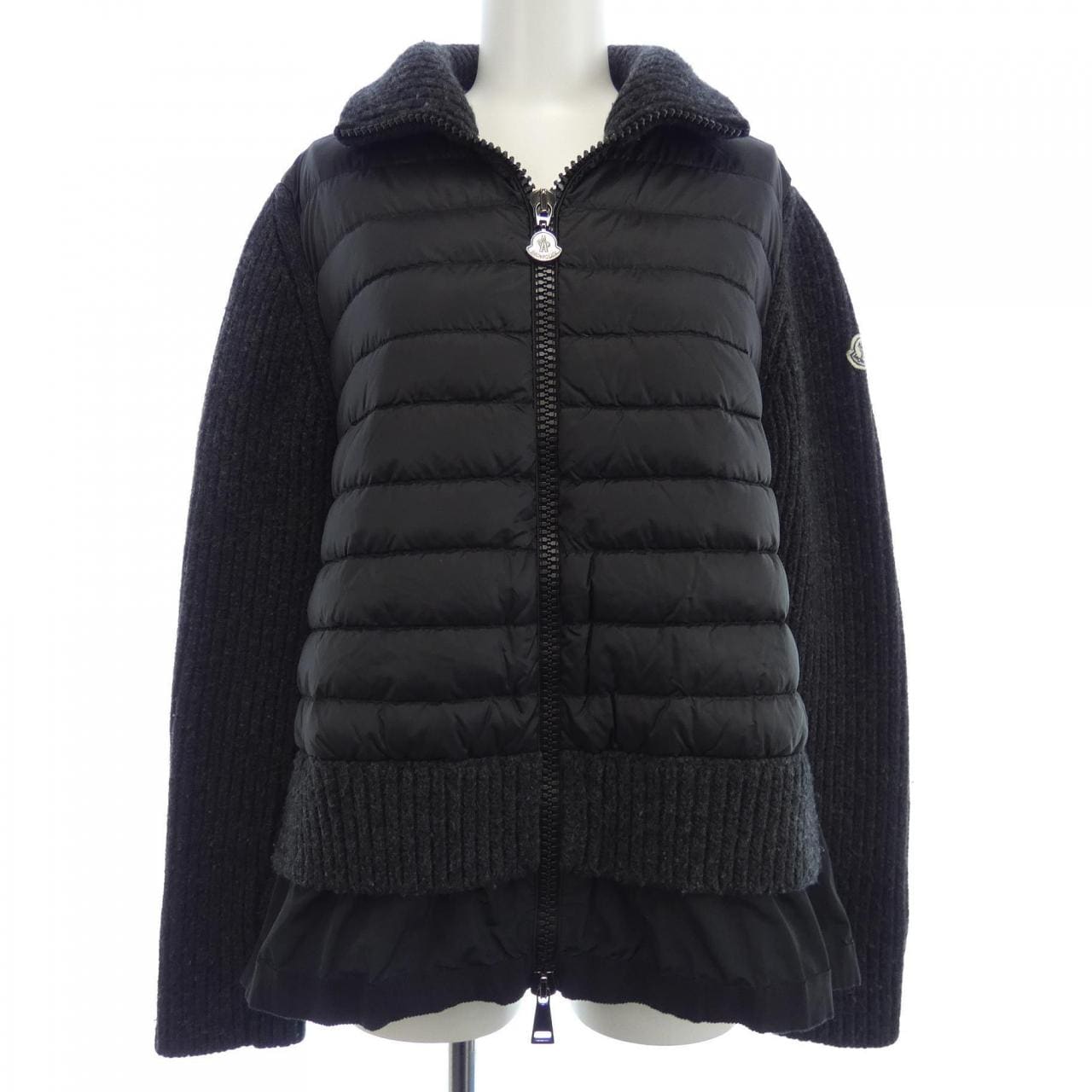 MONCLER MONCLER 20939470200 Down Jacket