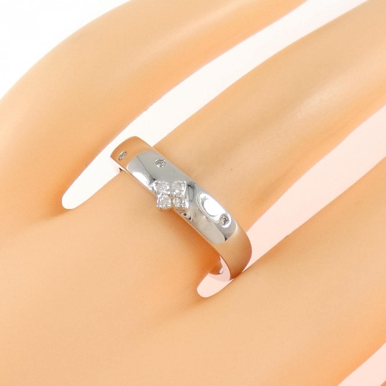 K18WG ダイヤモンド リング