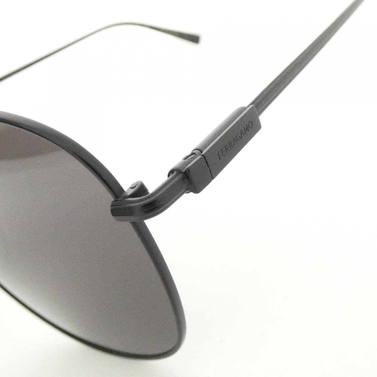 【新品】サルヴァトーレフェラガモ SF310SLB サングラス