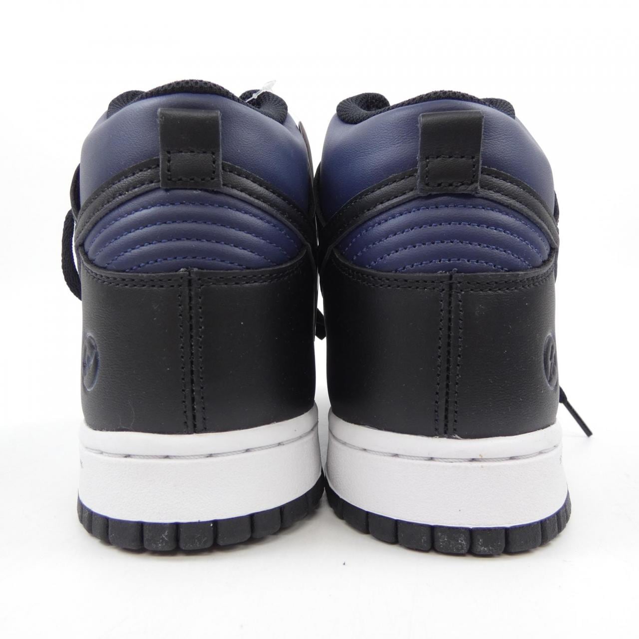 ナイキ NIKE DJ0383-400 スニーカー