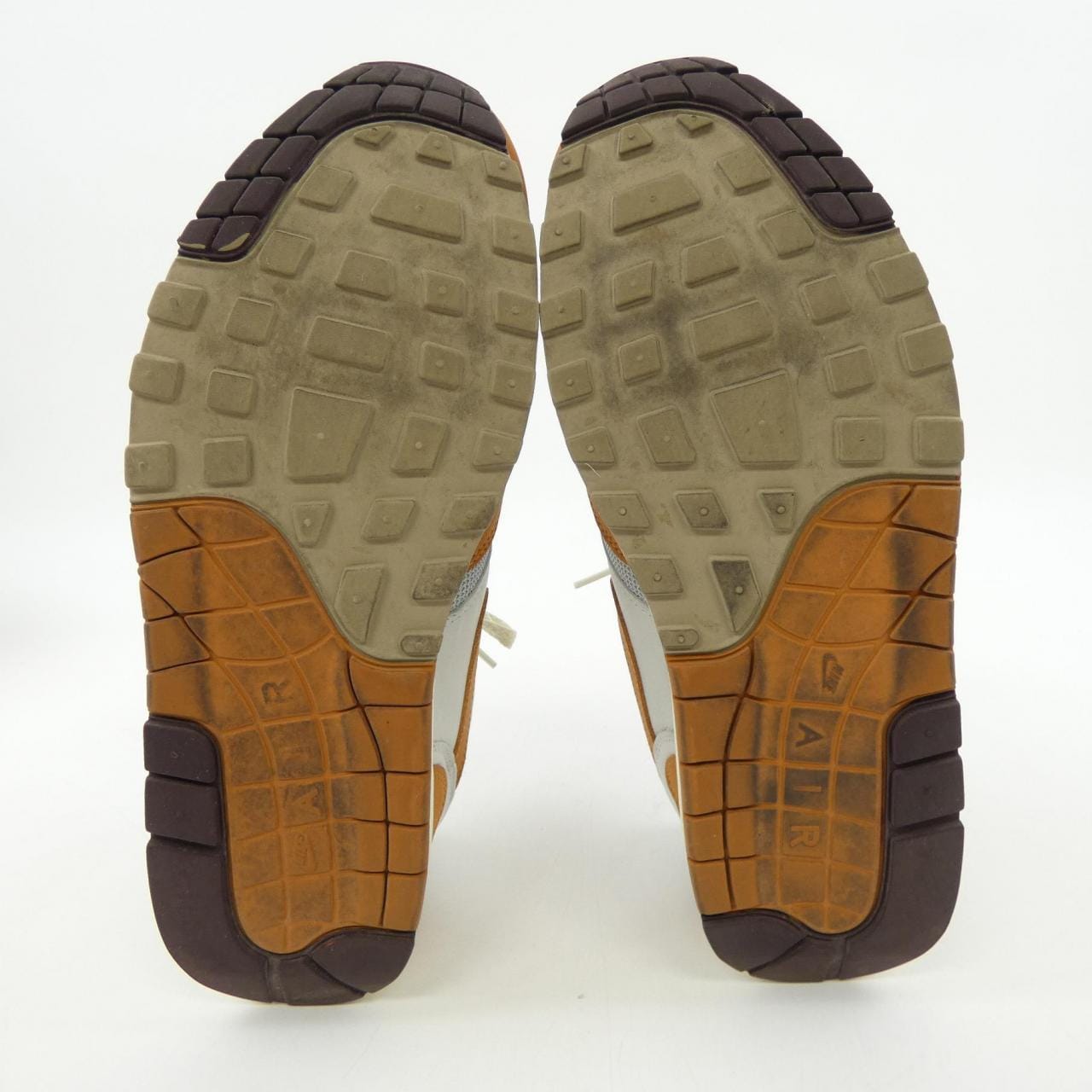 ナイキ NIKE DH1348-001 Patta スニーカー