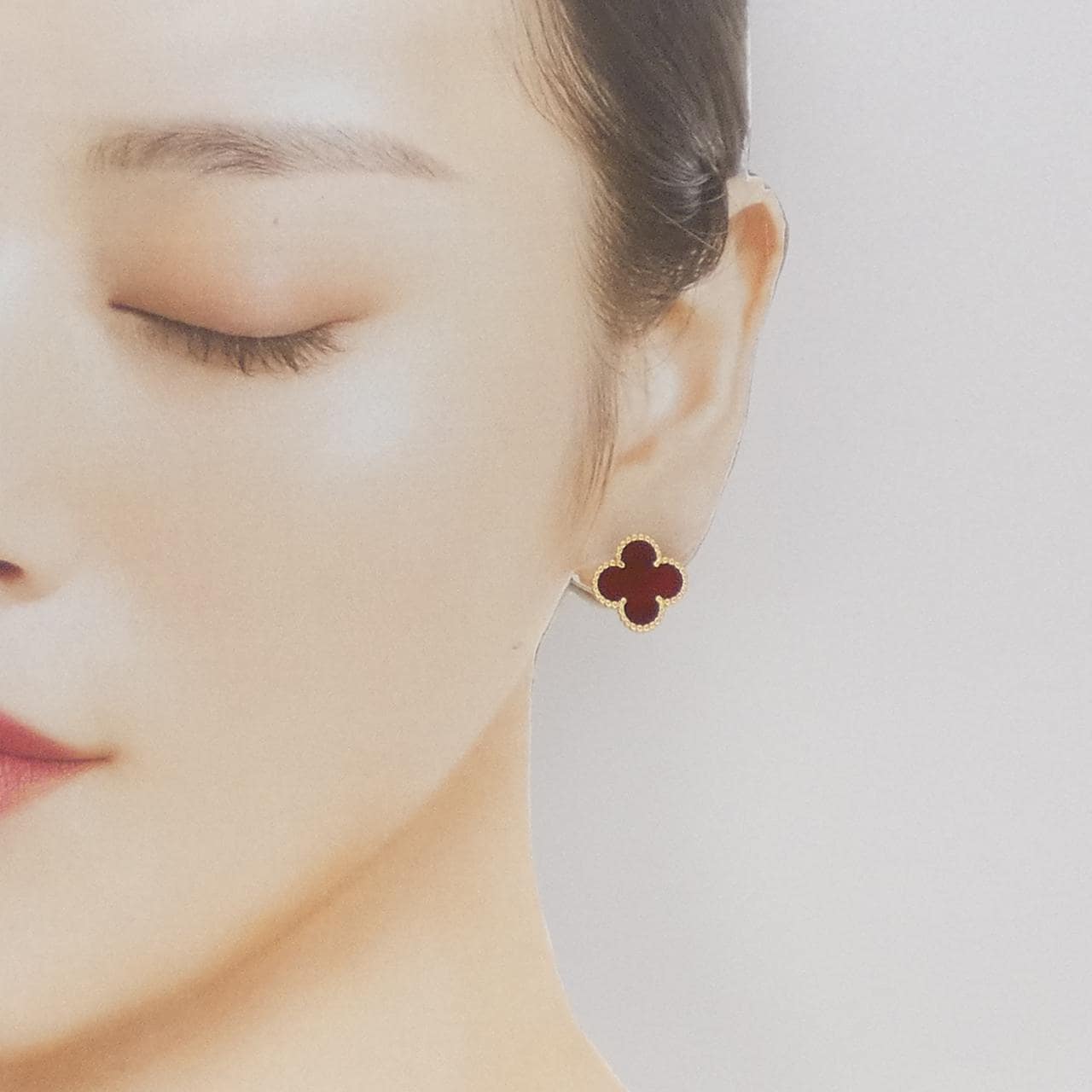 ヴァンクリーフ&アーペル ヴィンテージアルハンブラ ピアス