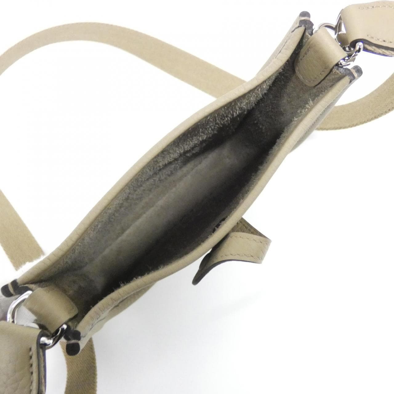 【未使用品】エルメス マキシキャドリーユ エヴリン アマゾン 16cm 069426CK ショルダーバッグ