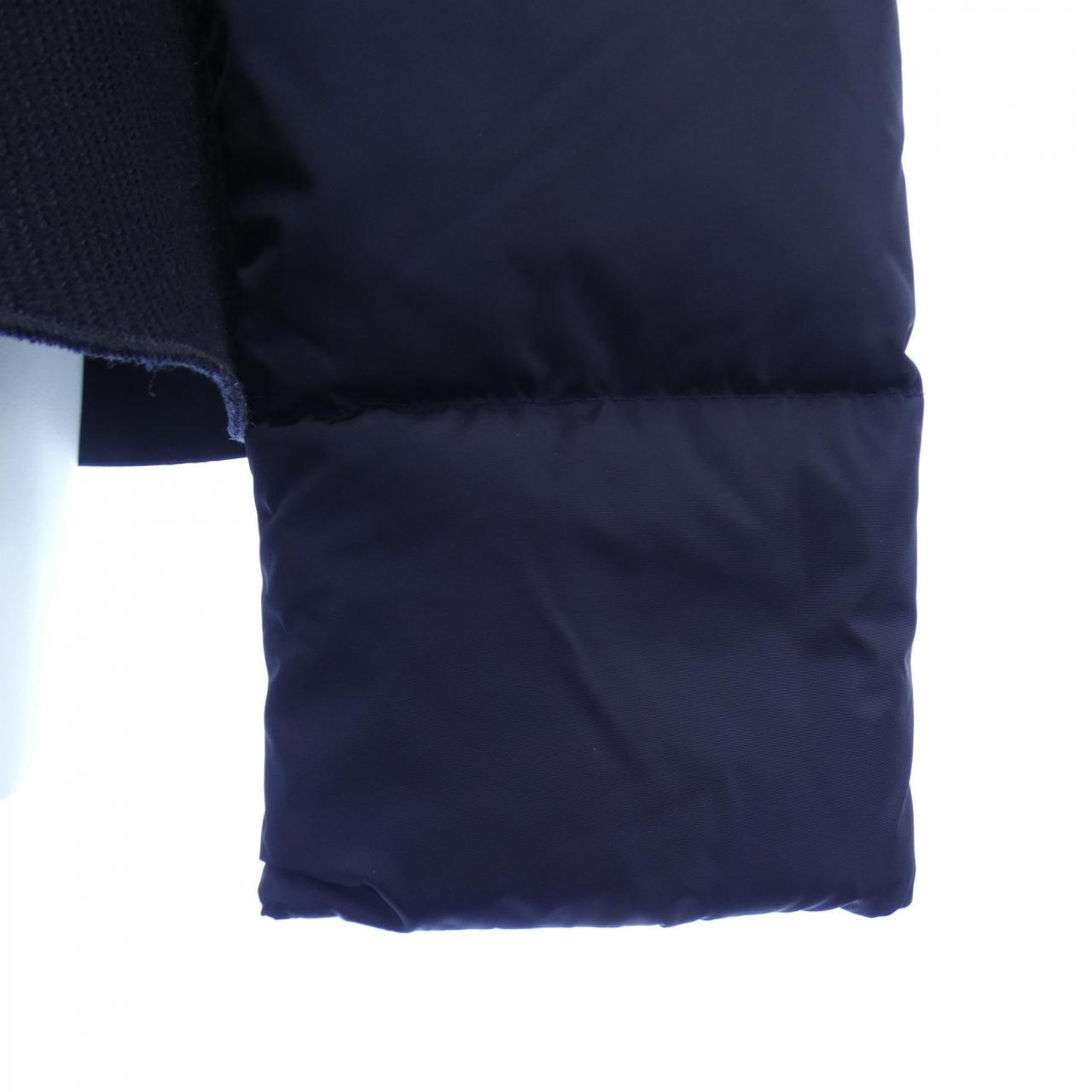 モンクレール MONCLER ダウンジャケット