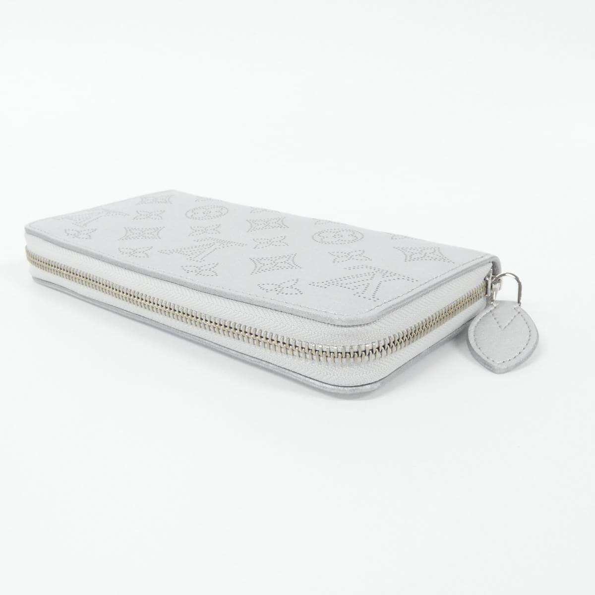 【未使用品】ルイヴィトン　マヒナ　ジッピー　ウォレット　Ｍ２６９４０　財布