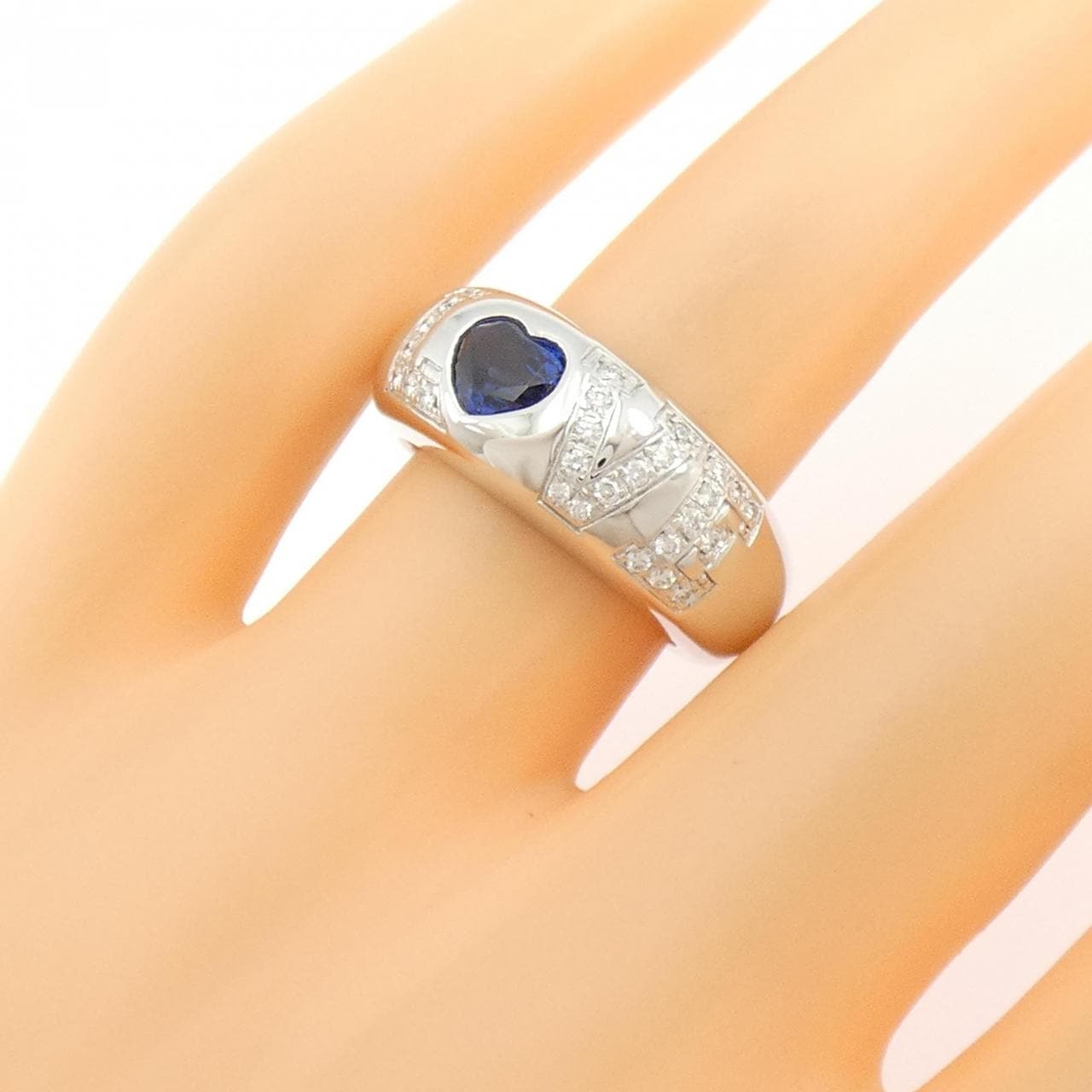 ショパール サファイヤ リング