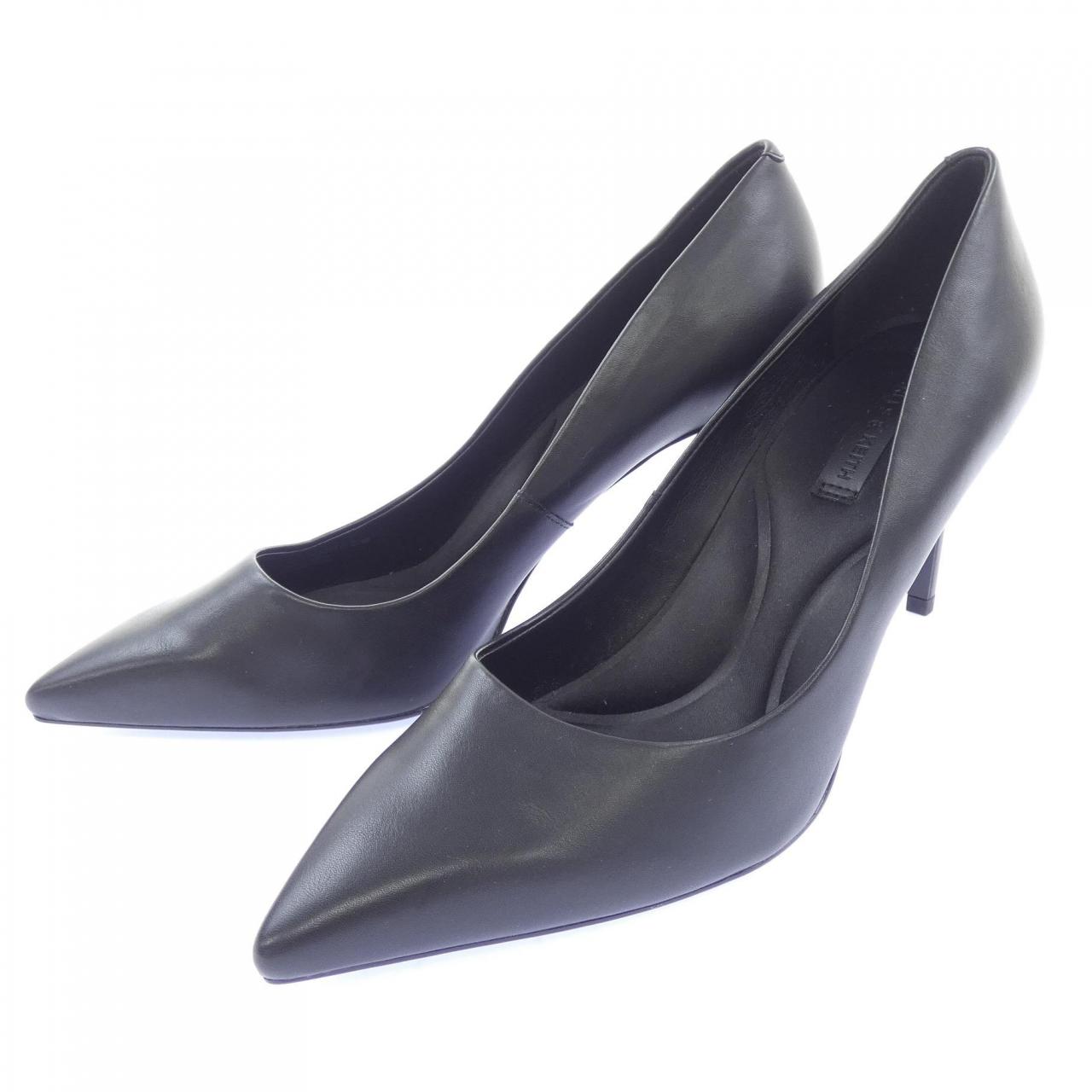 チャールズアンドキース CHARLES&KEITH パンプス