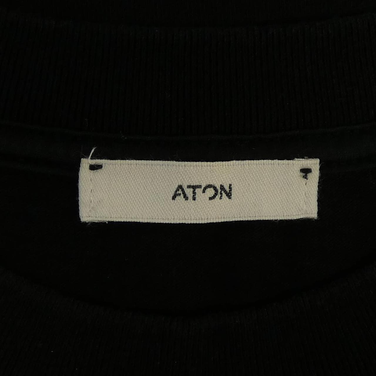 エイトン ATON トップス