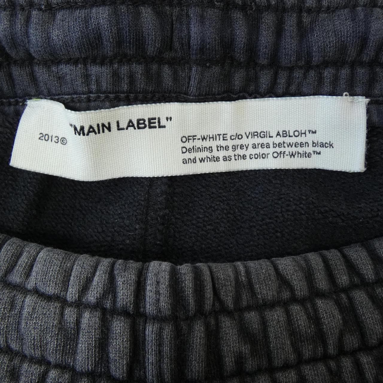 オフホワイト OFF-WHITE OMCI006F19E30009 ショートパンツ