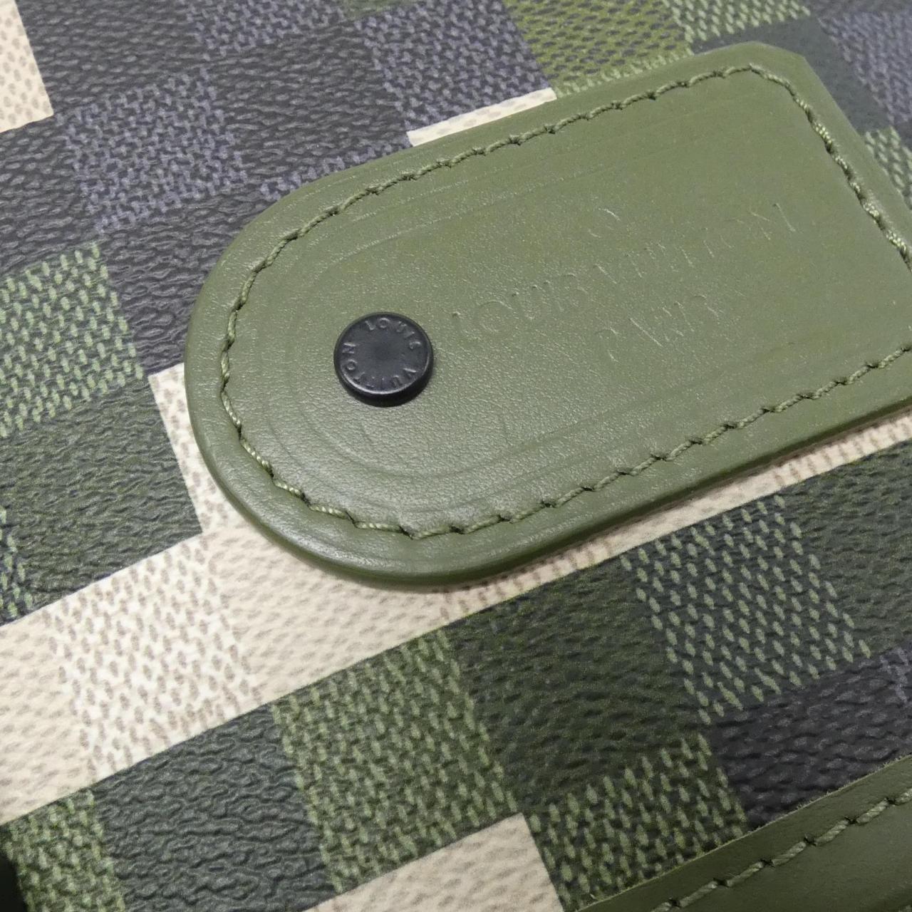 ルイヴィトン ダモフラージュ LVトレイル メッセンジャー M24449 ショルダーバッグ