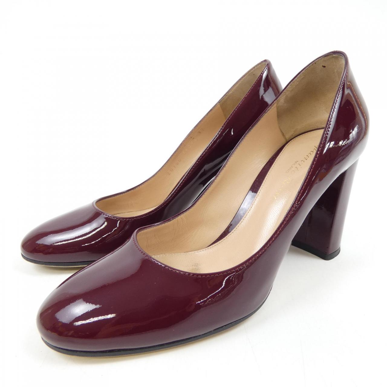 ジャンヴィトロッシ GIANVITO ROSSI パンプス