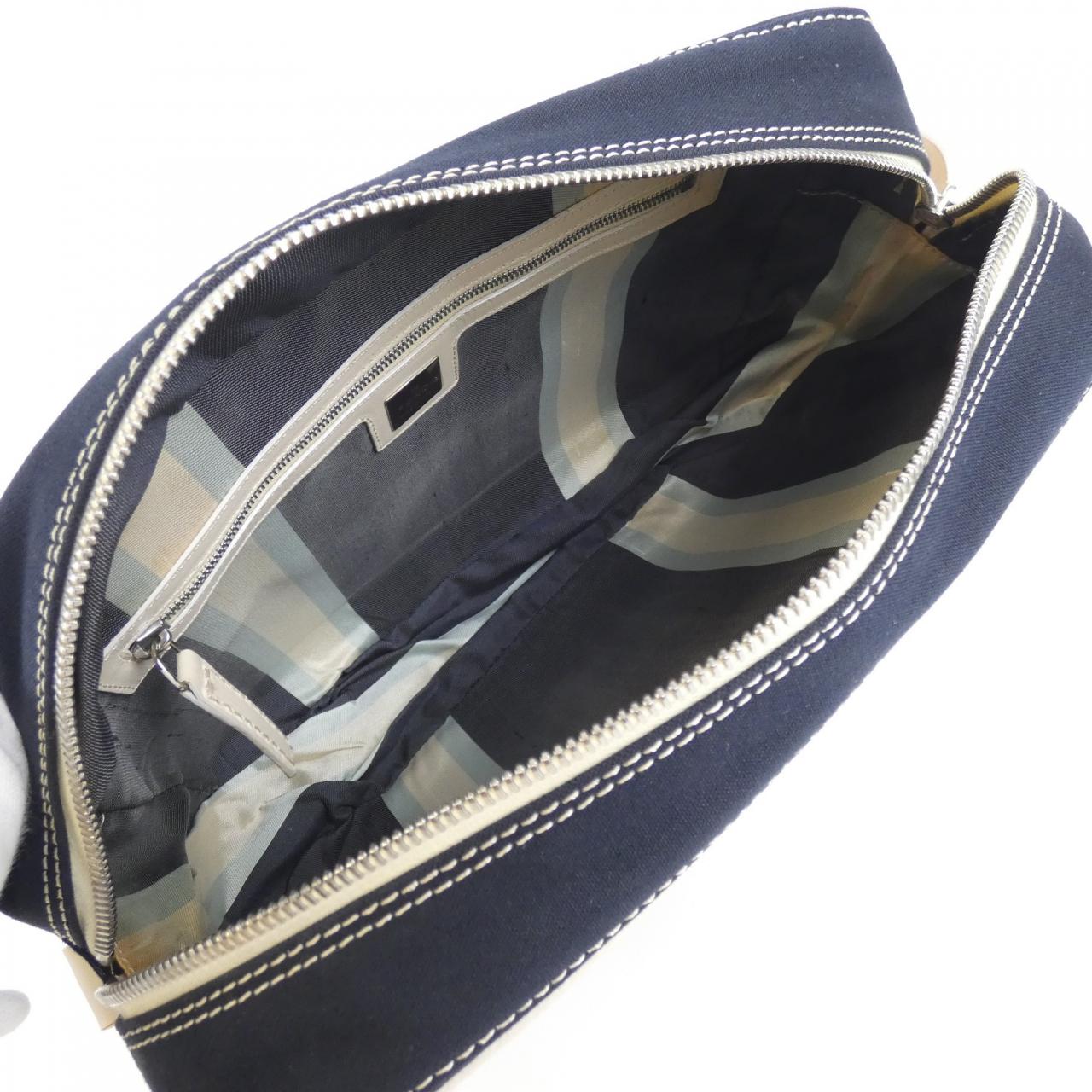 フェンディ 16428 ショルダーバッグ