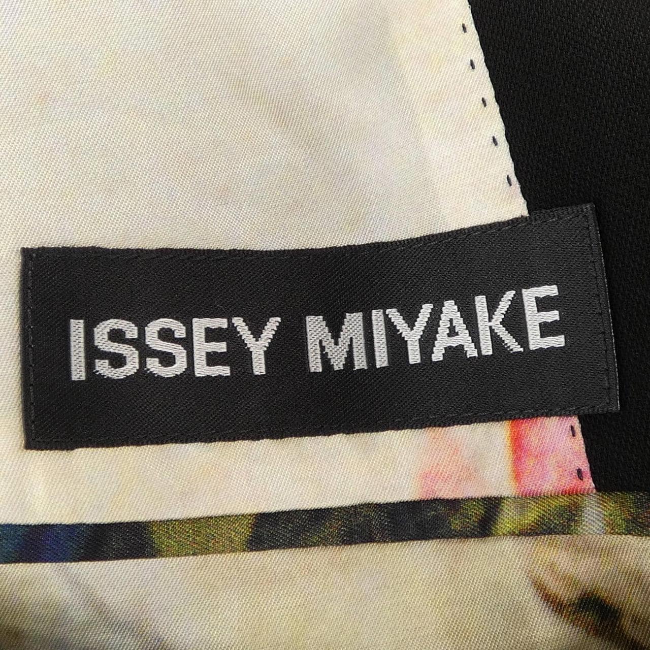 イッセイミヤケ ISSEY MIYAKE ME81FD047 ジャケット
