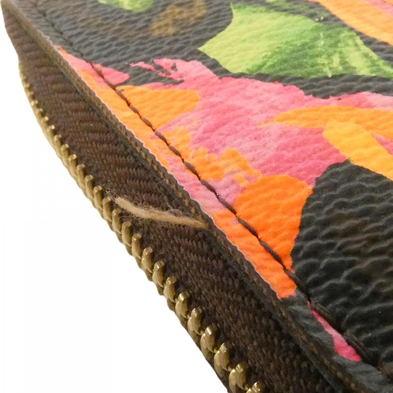 ルイヴィトン モノグラム ローズ(スティーブンスプラウ ジッピー ウォレット M93759 財布