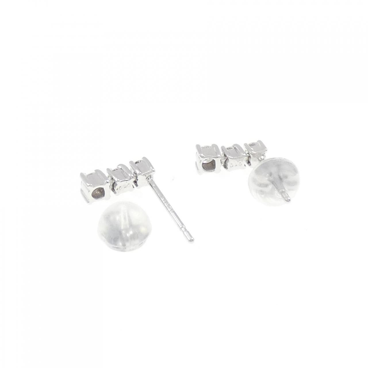 K18WG スリーストーン ダイヤモンド ピアス 0.20CT