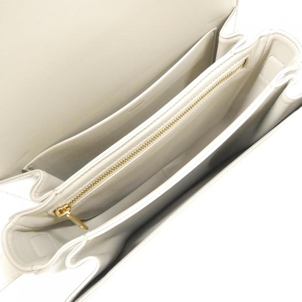 セリーヌ ミディアム キュイル トリオンフ 199223BF4 ショルダーバッグ