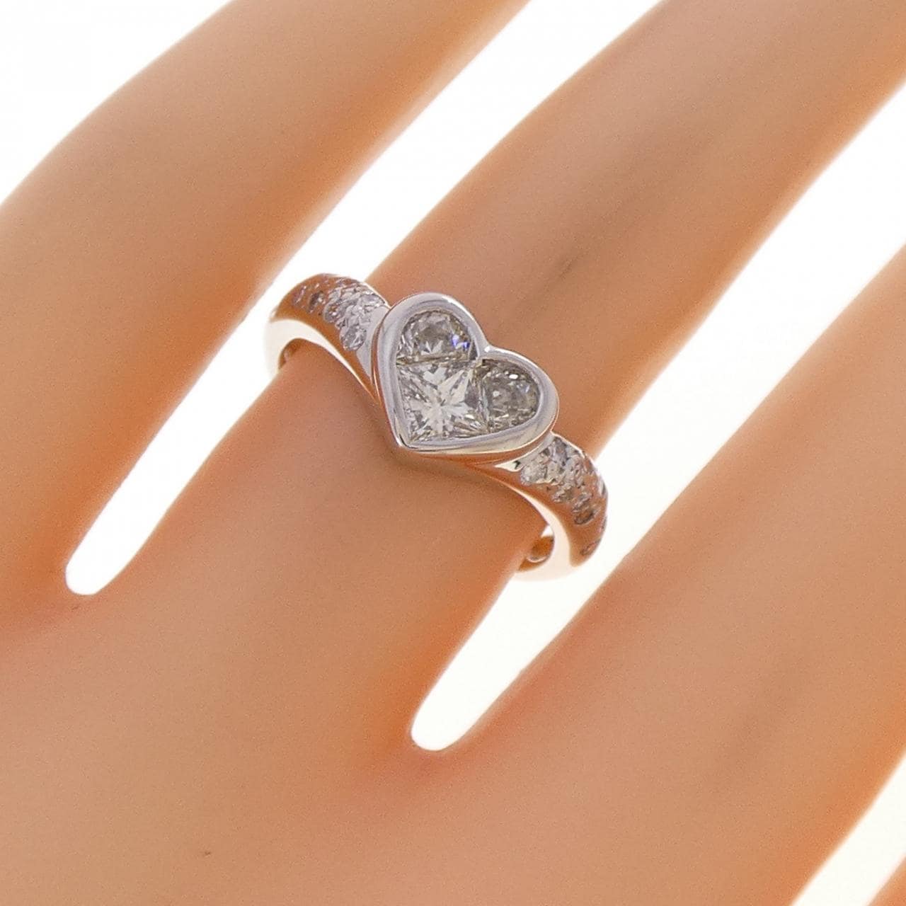 PT900 ハート ダイヤモンド リング 0.626CT