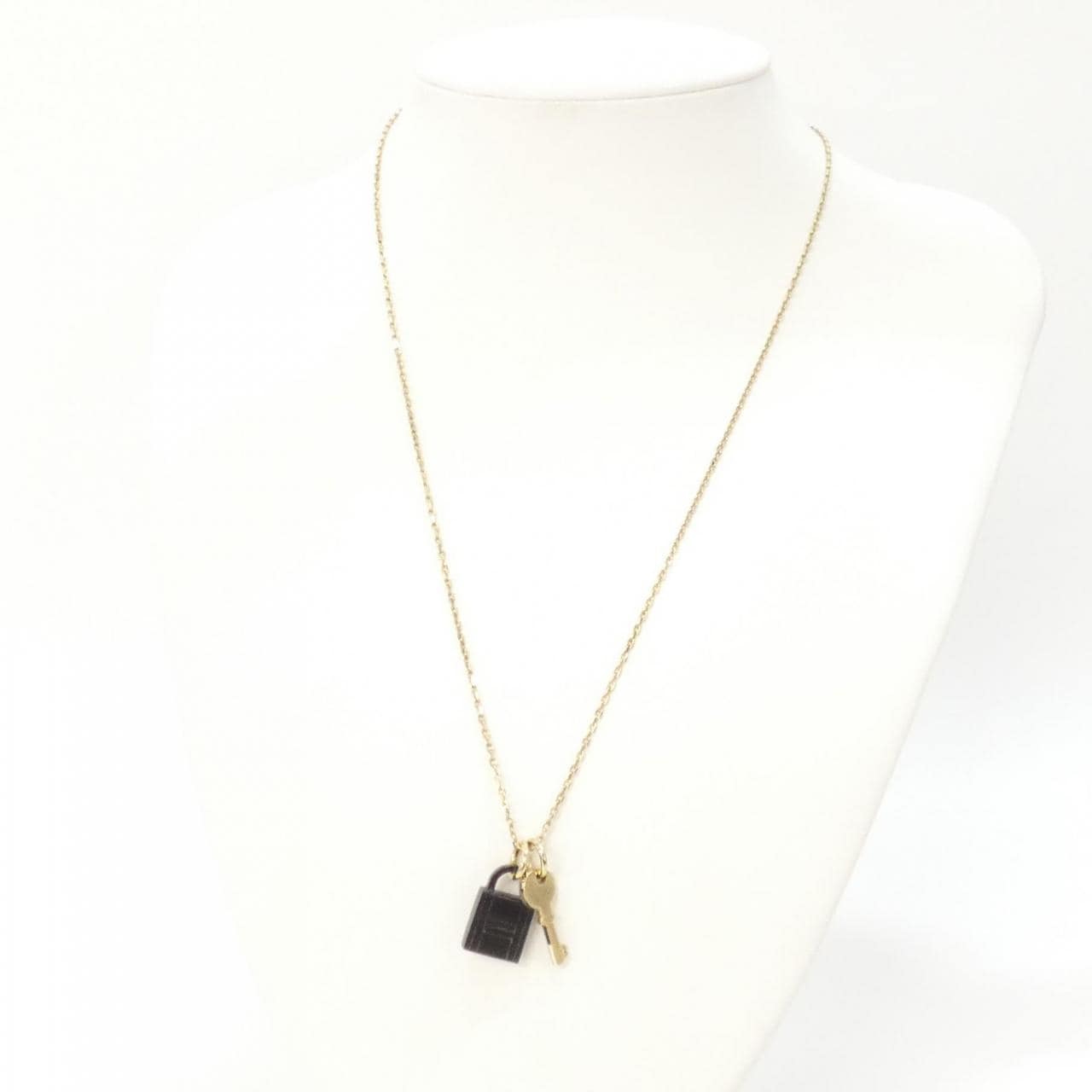 エルメス アミュレット パドロック PM 057027FD ネックレス