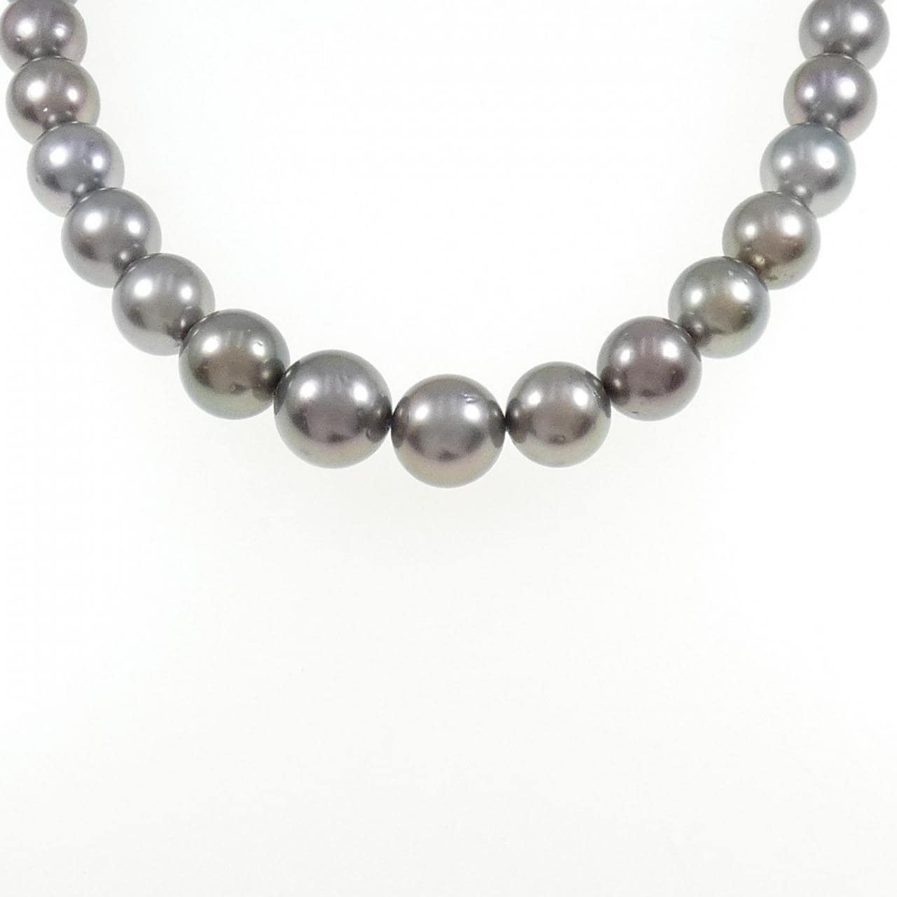 Silver clasp black butterfly pearl necklace 10.3-13.9mm