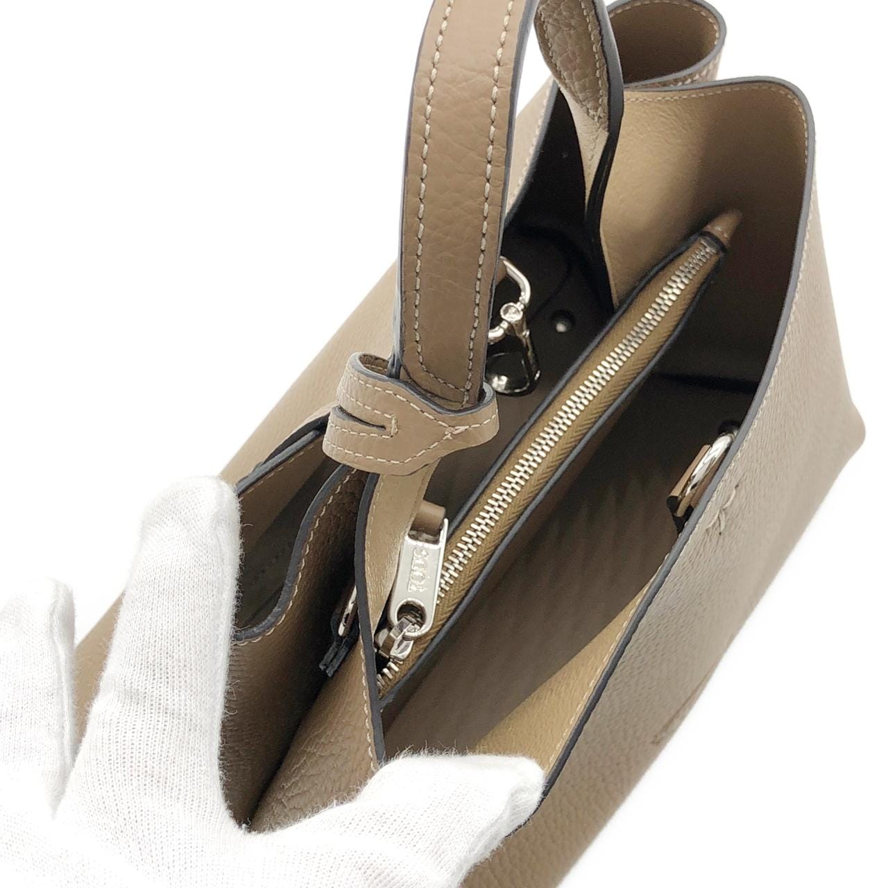 トッズ XBWAPAEL000QRI2L64 バッグ