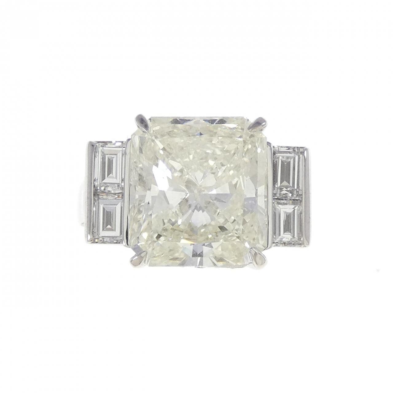 K18WG ダイヤモンド リング 6.88CT M SI1 ファンシーカット