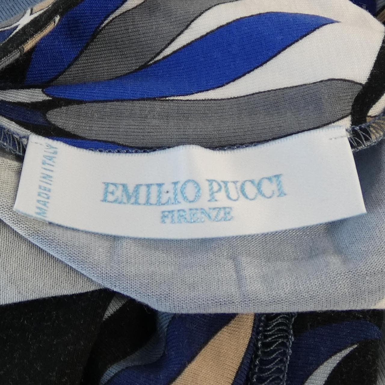 エミリオプッチ EMILIO PUCCI 76RR02 トップス