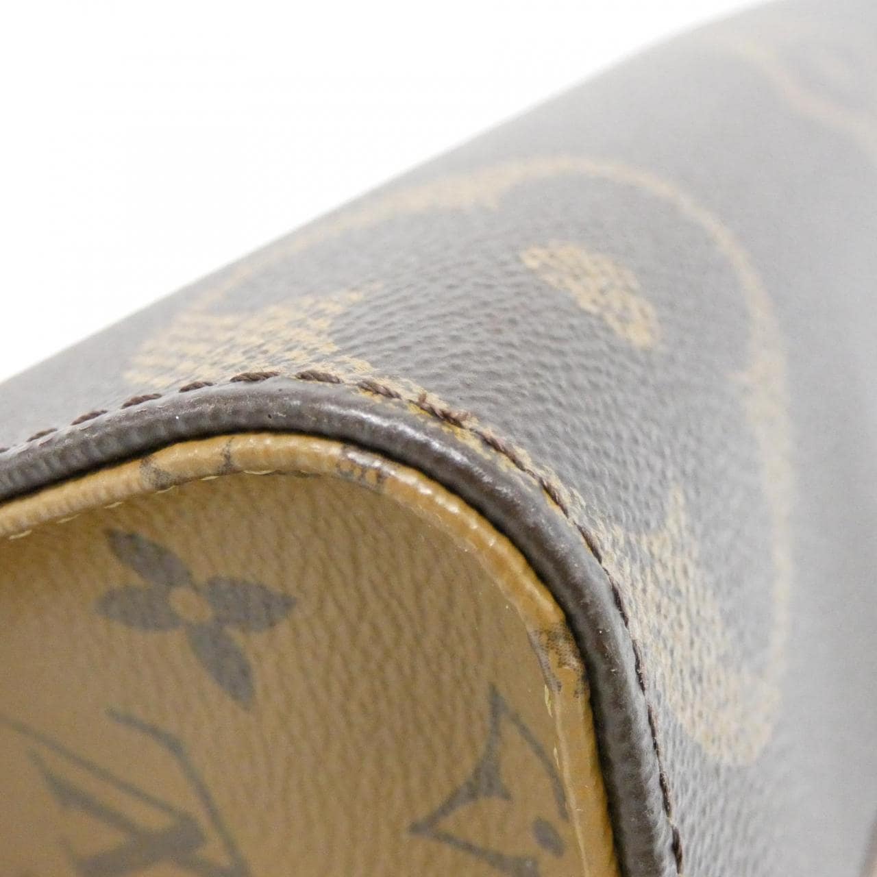 ルイヴィトン モノグラム ジャイアント オンザゴー MM M45321 バッグ