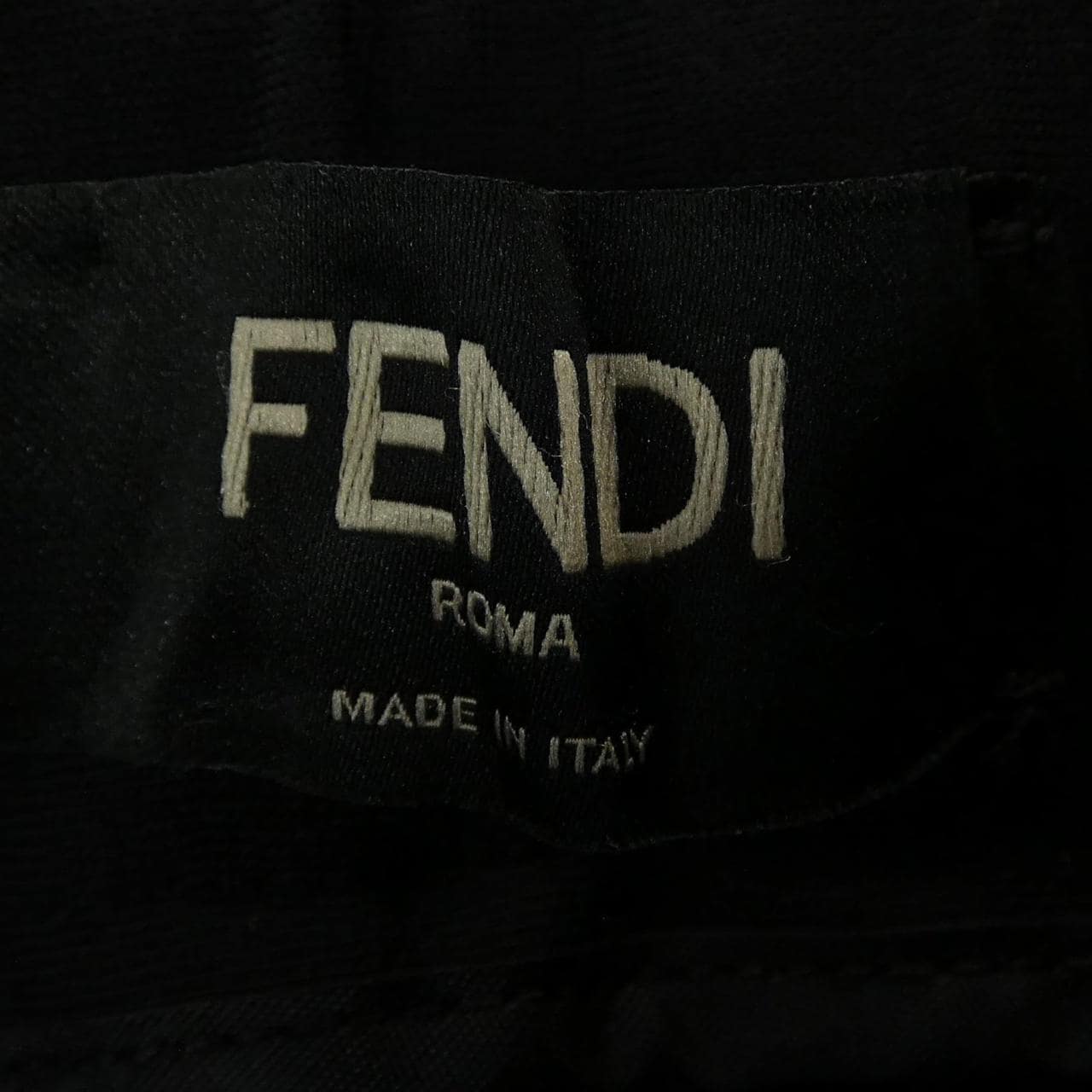 フェンディ FENDI FB0479 A70J パンツ
