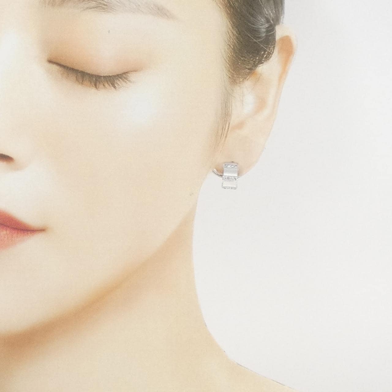 K18WG ダイヤモンド ピアス 0.24CT