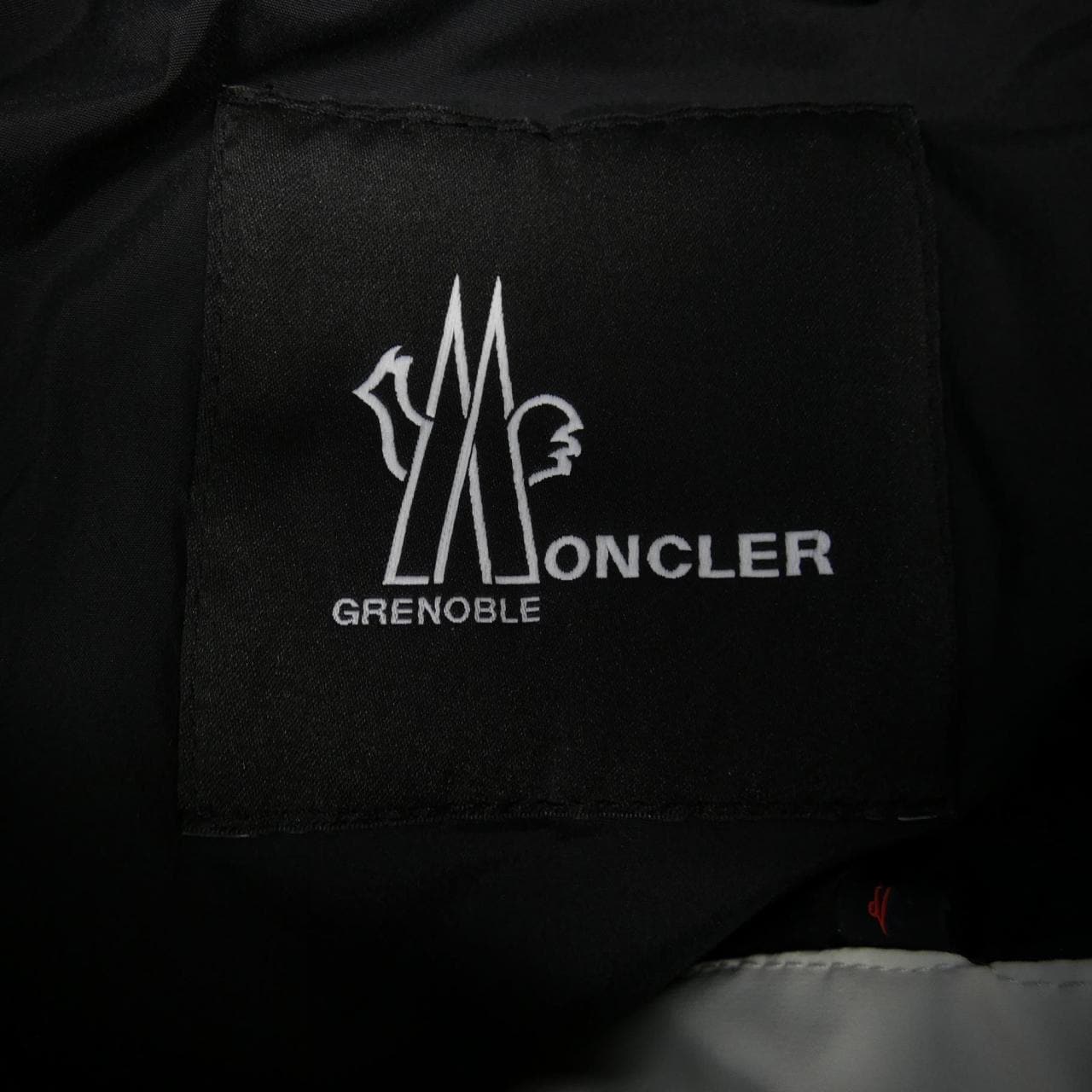 モンクレールグルノーブル MONCLER GRENOBLE ダウンジャケット