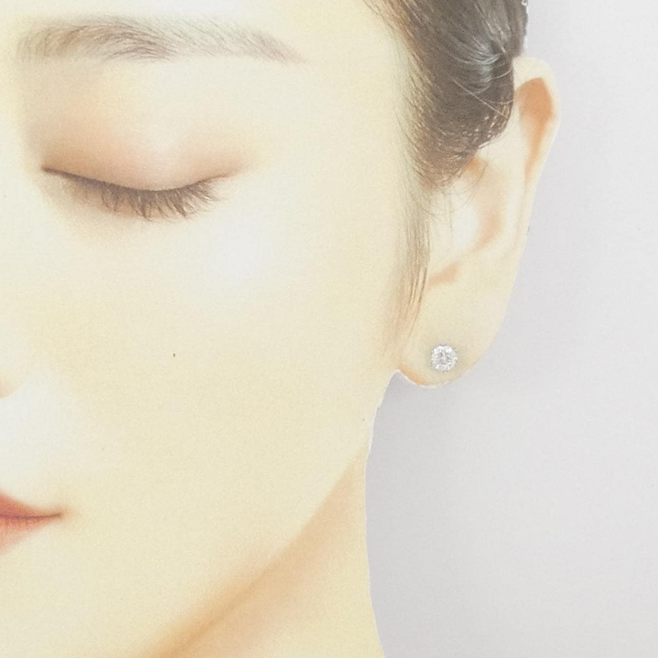 PT900 ソリティア ダイヤモンド ピアス 1.036CT