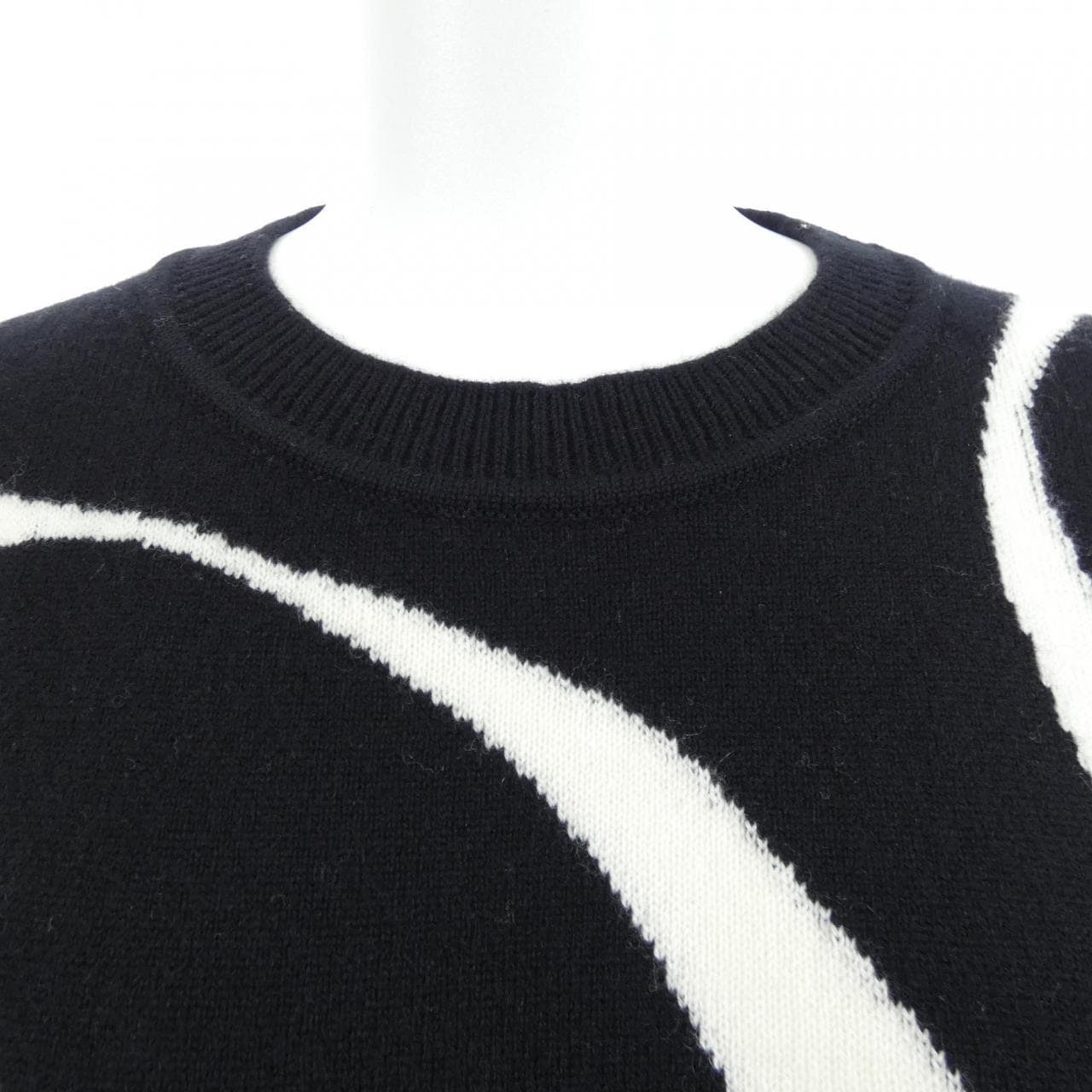 エルメス HERMES LA PROMENADE DU MATIN 2H2664D2 ニット