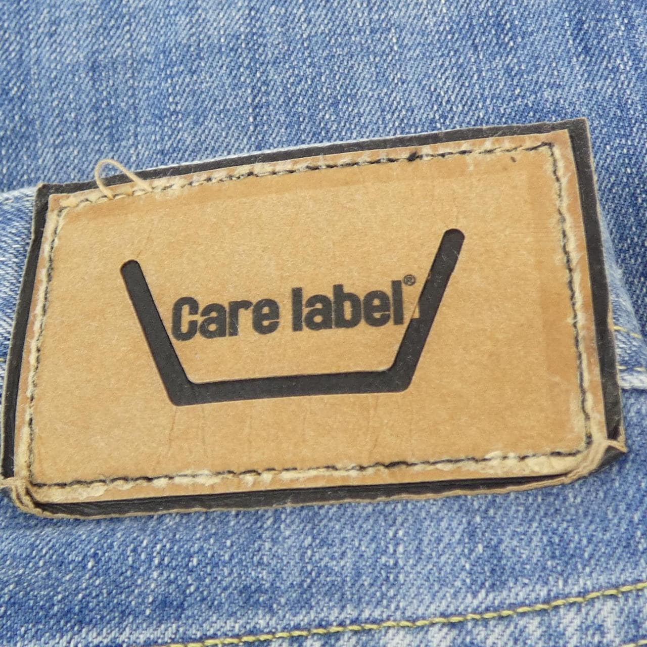 ケアレーベル CARELABEL ジーンズ