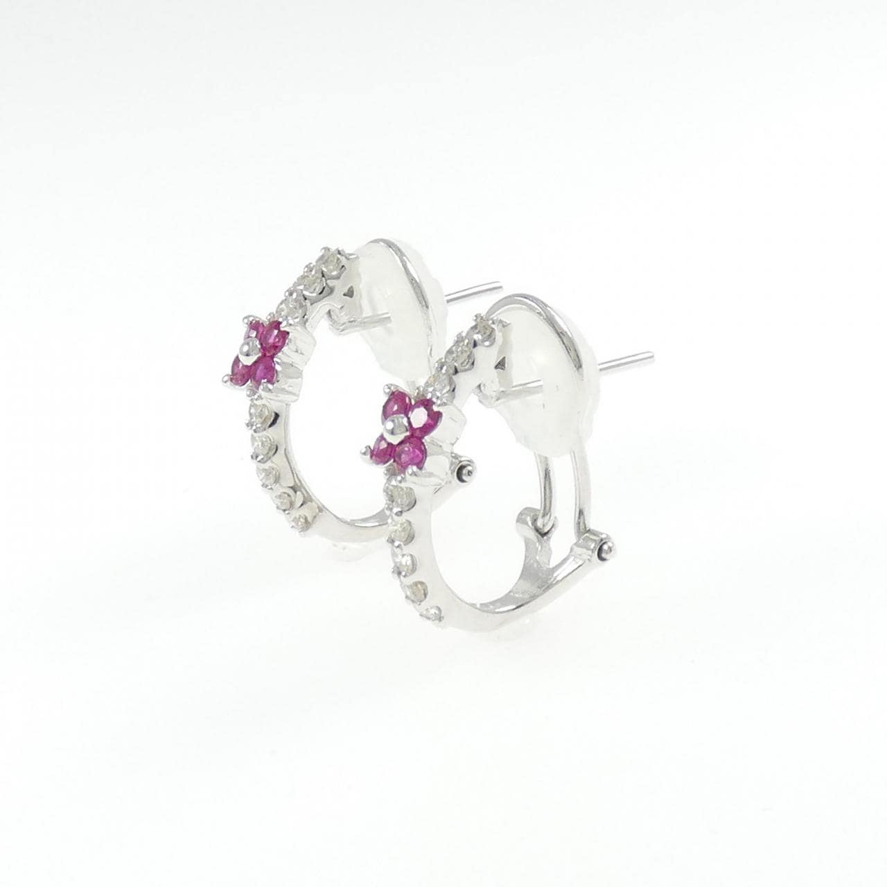 K18WG フラワー ルビー ピアス/イヤリング 0.32CT