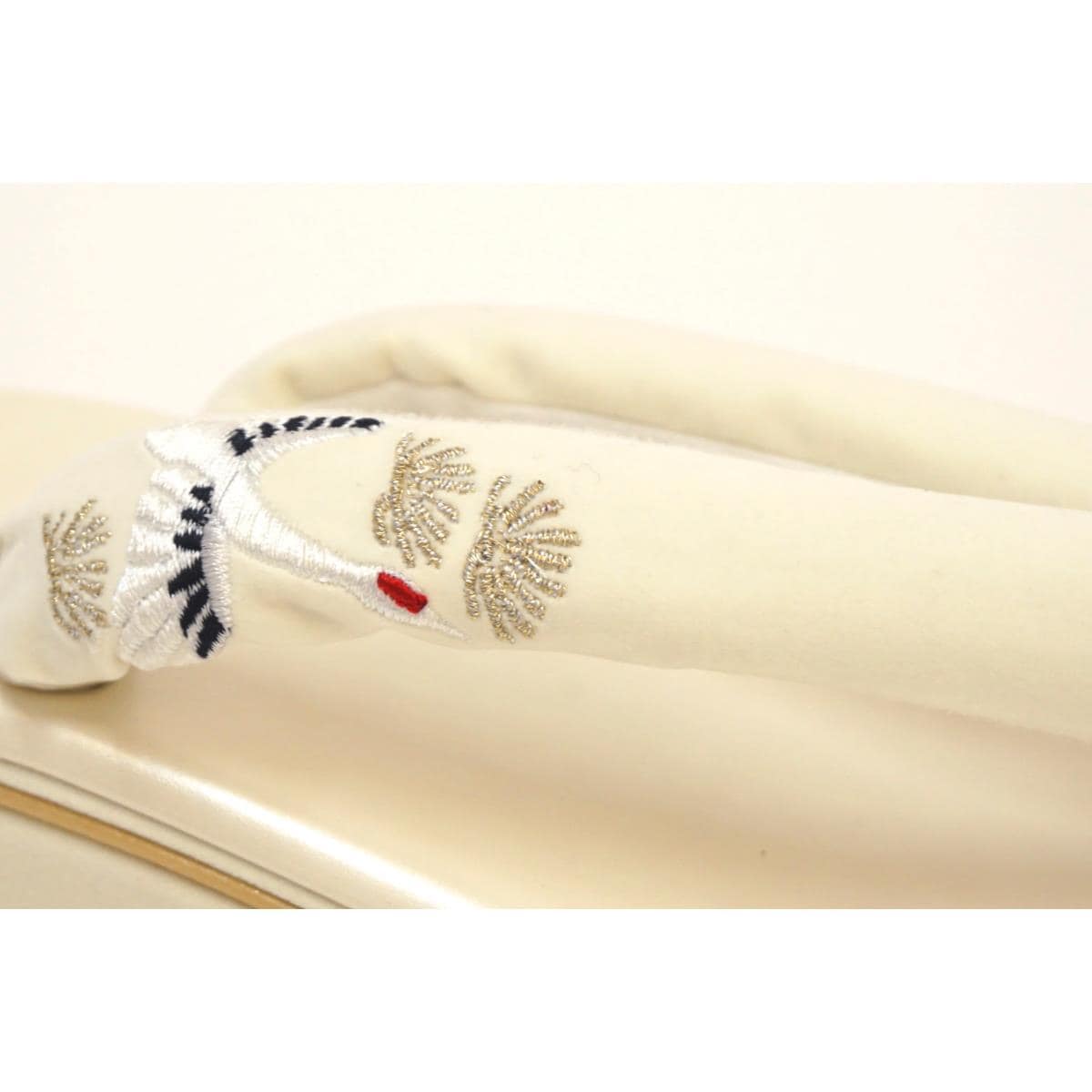 【新品】女草履　鶴　Ｆサイズ