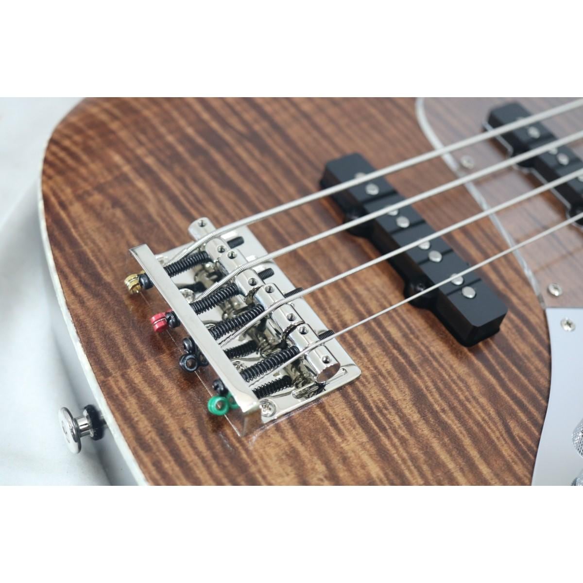 ＢＡＣＣＨＵＳ　　ＷＬ４－ＦＭ　ＣＵＳＴＯＭ　ＩＩ