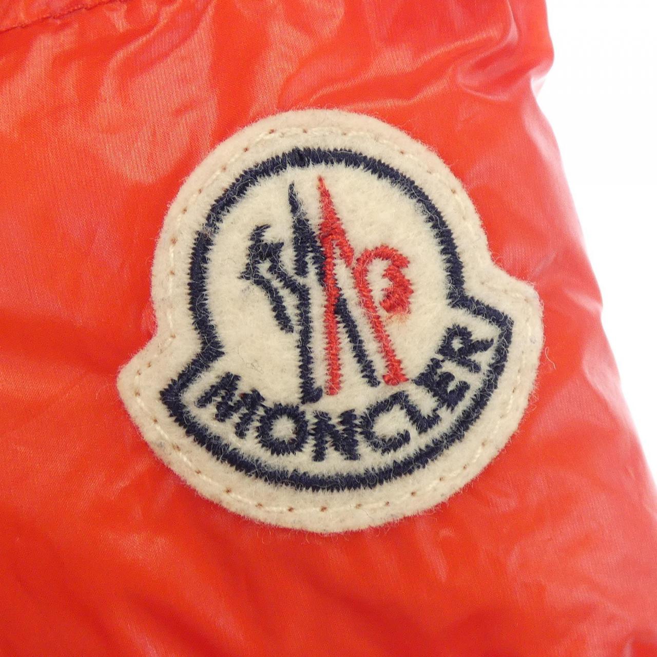 モンクレール MONCLER ダウンジャケット