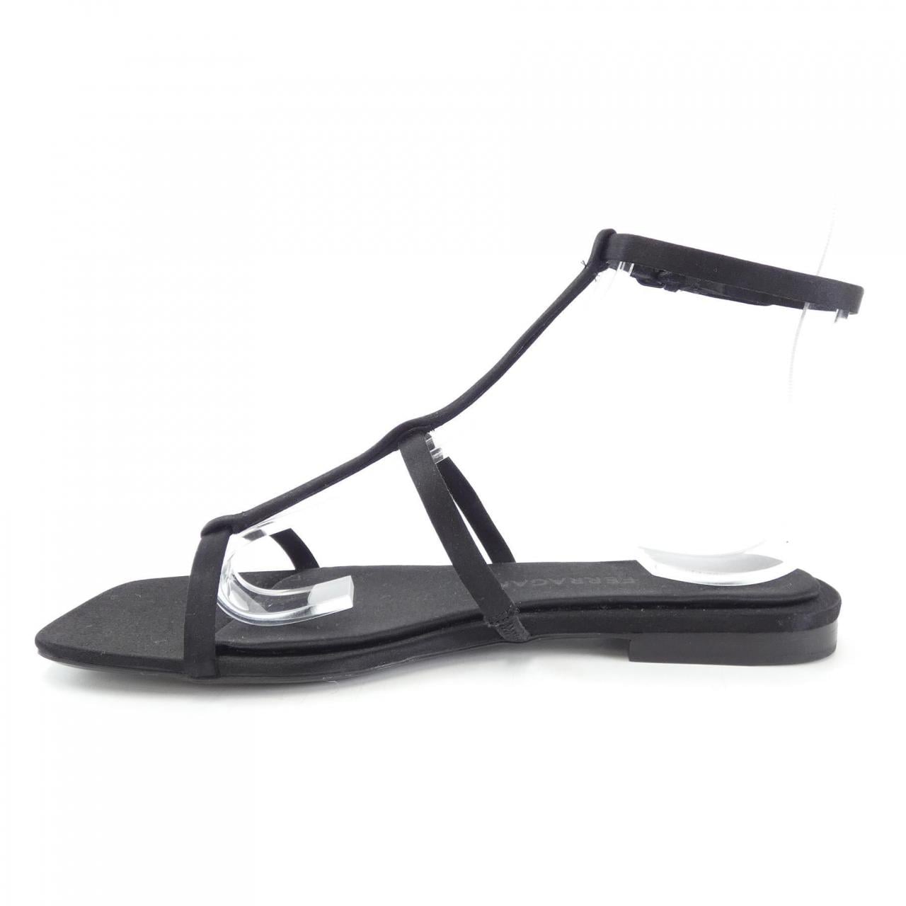 FERRAGAMO凉鞋