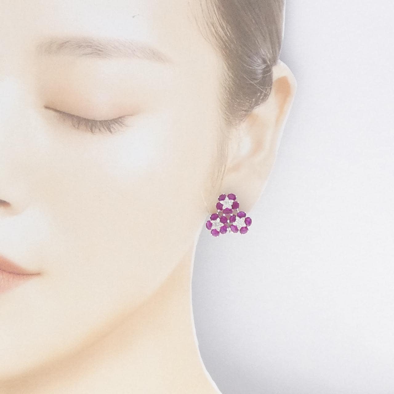 K18WG フラワー ルビー ピアス/イヤリング 5.08CT