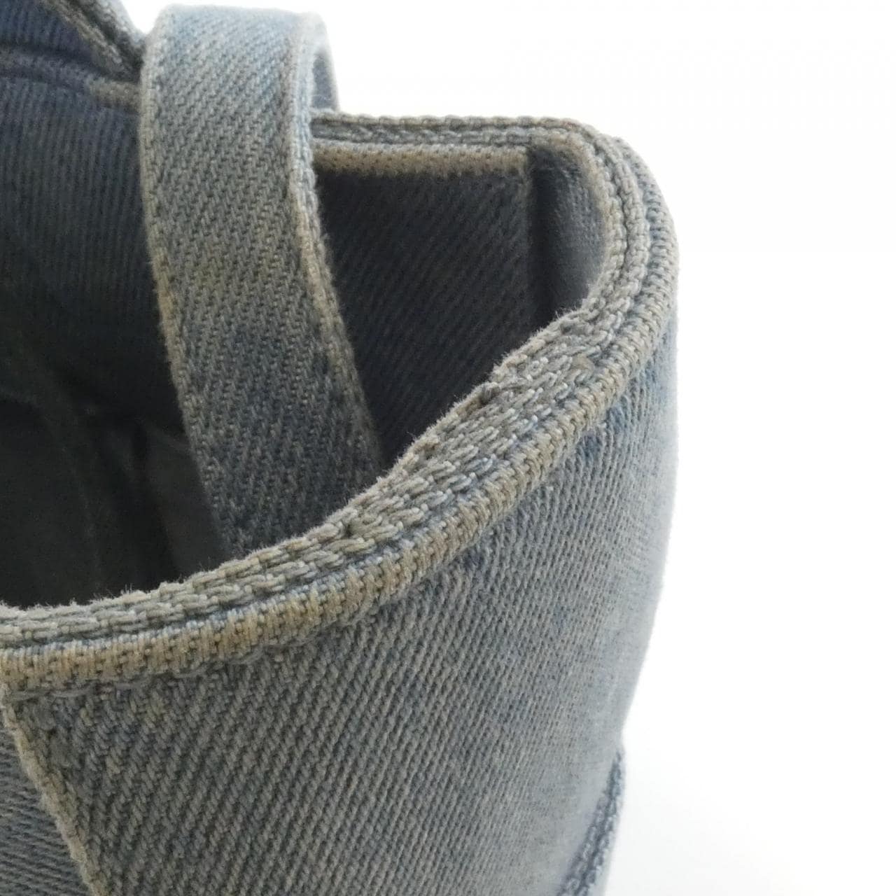 ボッテガヴェネタ 714613 V2A01 バッグ