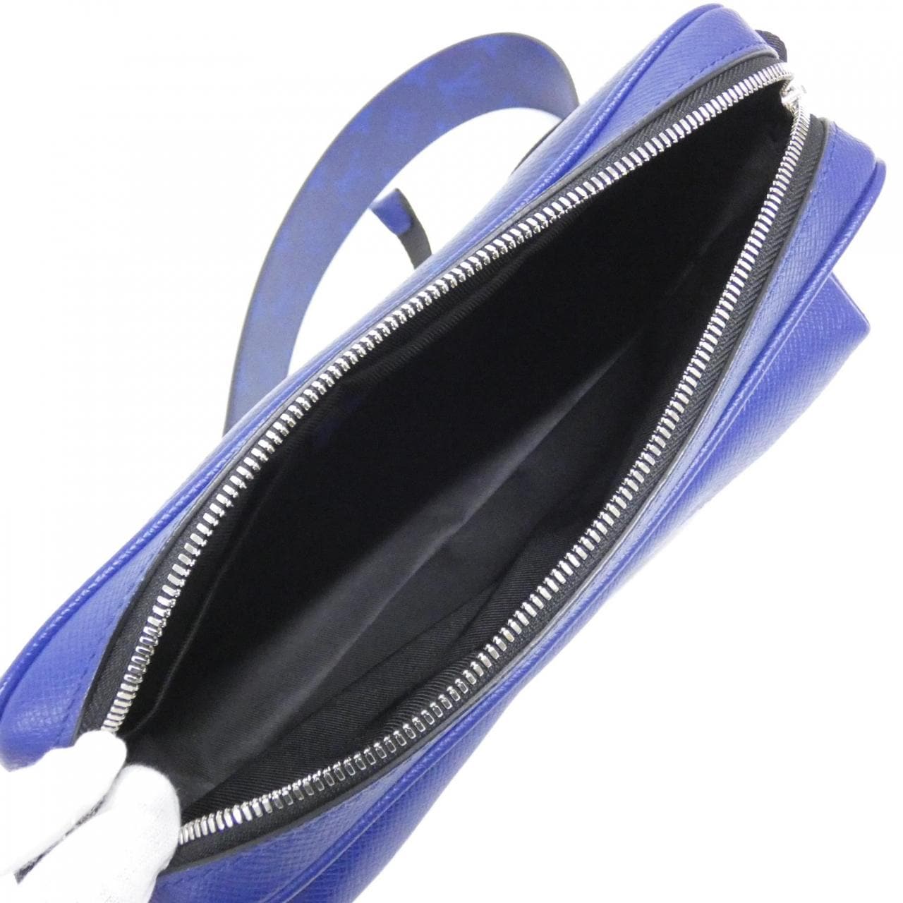 ルイヴィトン タイガ ラマ アウトドア メッセンジャー PM M30242 ショルダーバッグ