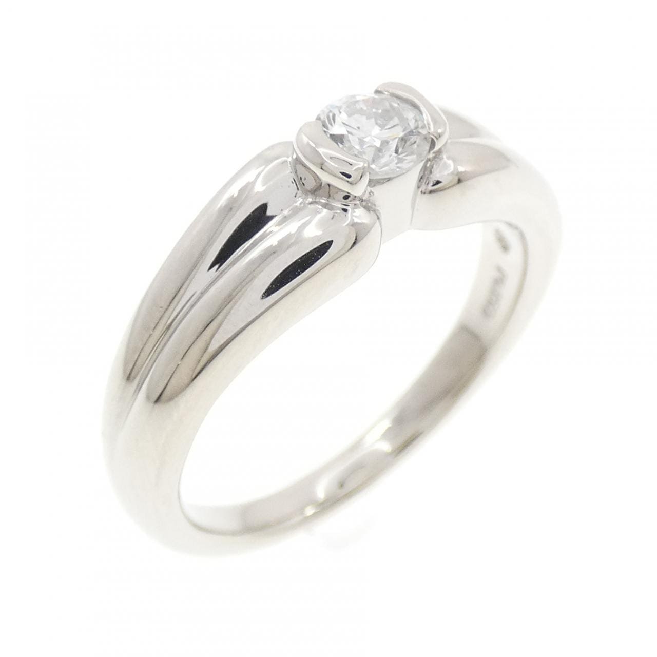 PT850 ダイヤモンド リング 0.32CT